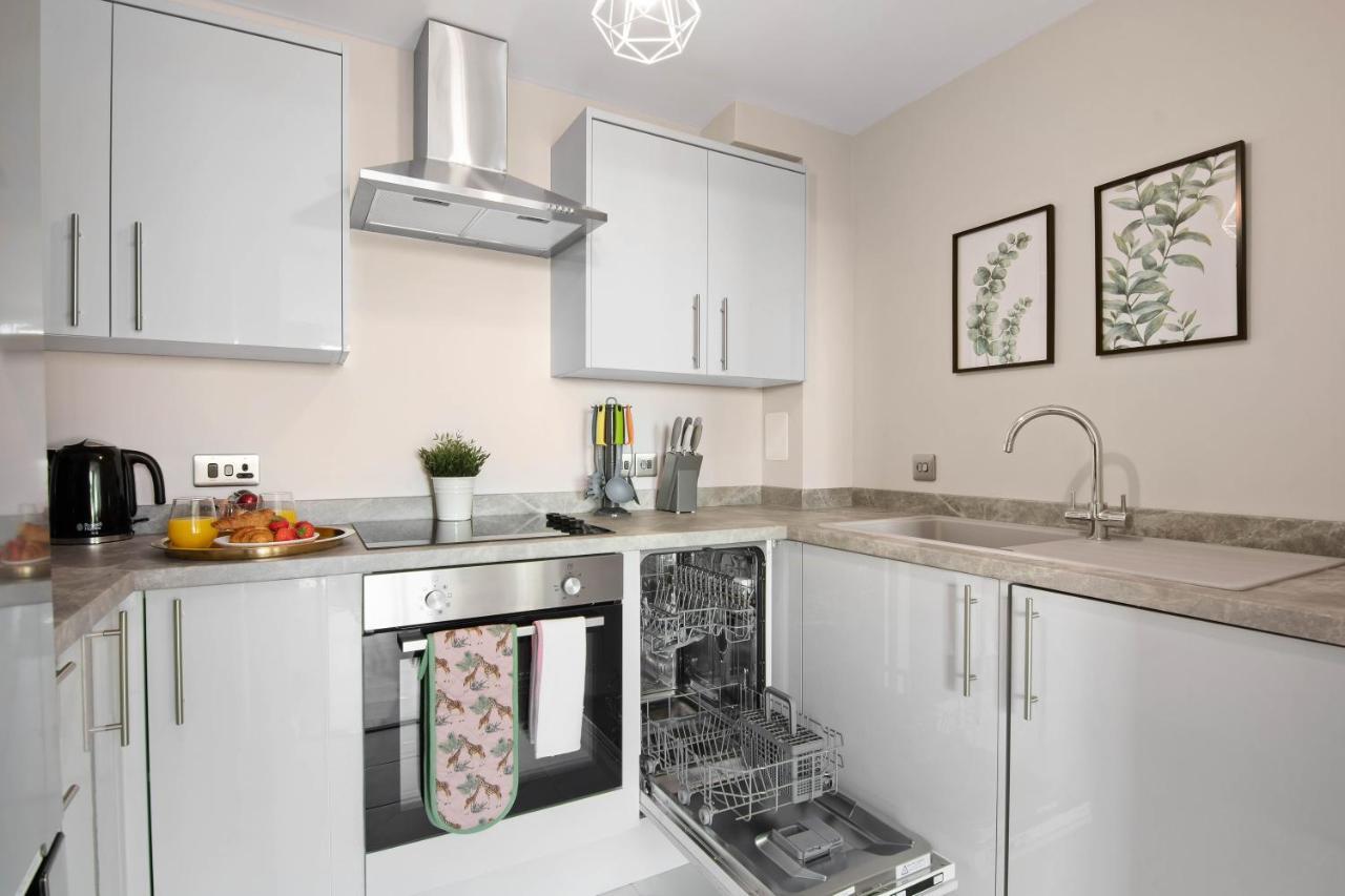 הנדון Spacious & Cosy, Netflix, Parking, Colindale Station מראה חיצוני תמונה