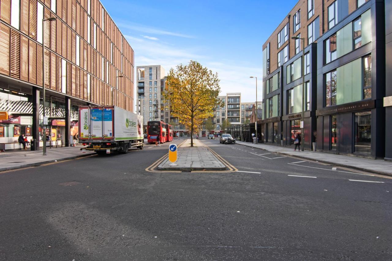 הנדון Spacious & Cosy, Netflix, Parking, Colindale Station מראה חיצוני תמונה