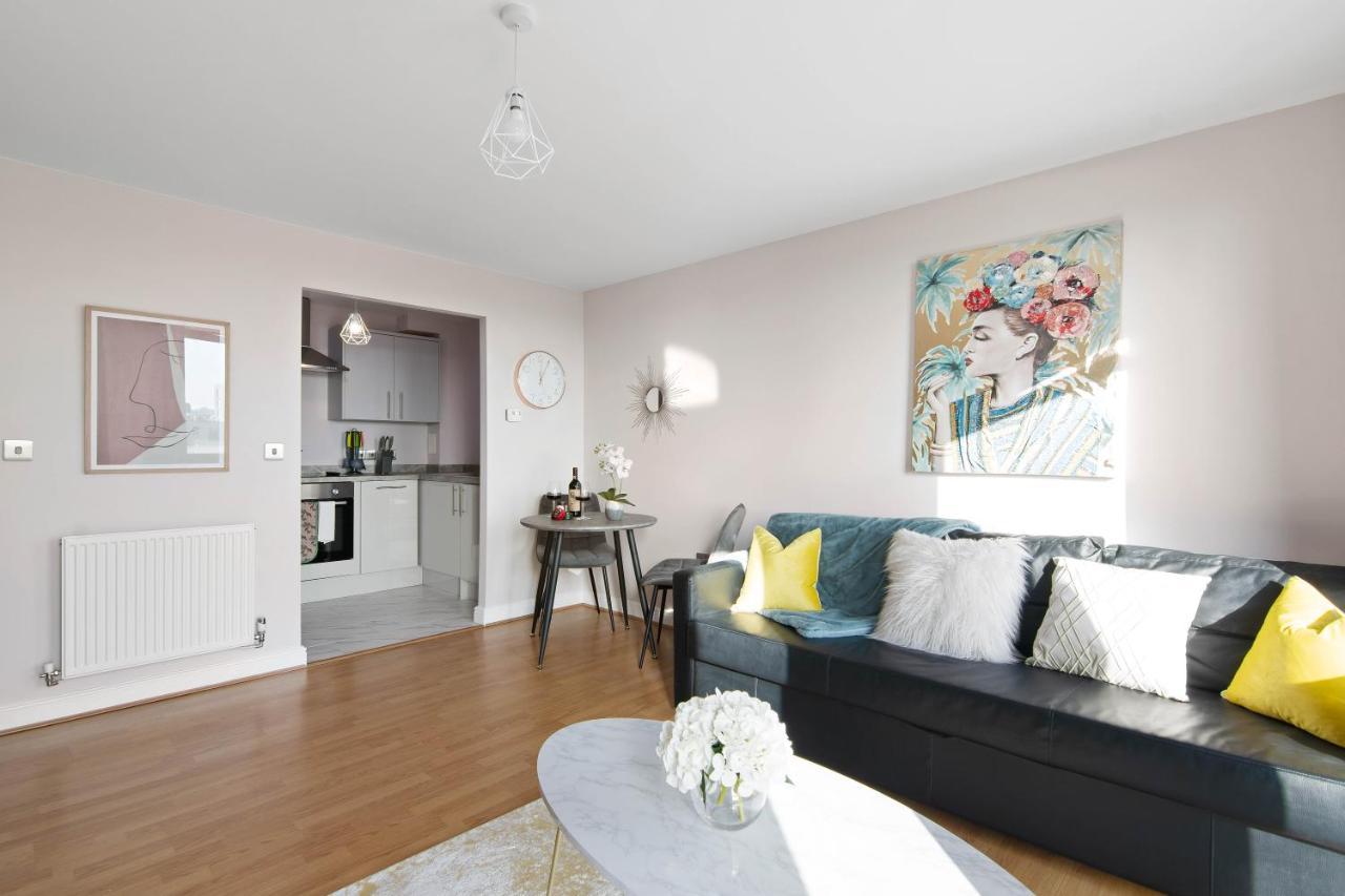 הנדון Spacious & Cosy, Netflix, Parking, Colindale Station מראה חיצוני תמונה