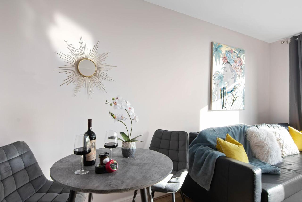 הנדון Spacious & Cosy, Netflix, Parking, Colindale Station מראה חיצוני תמונה